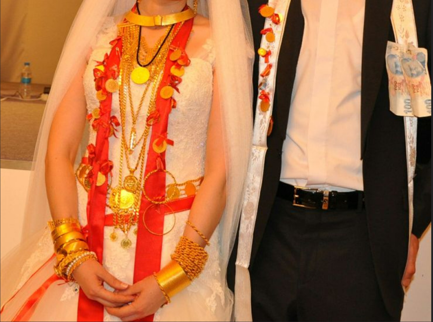 dugunlerde altin taki devri bitti hmDkF9Pe