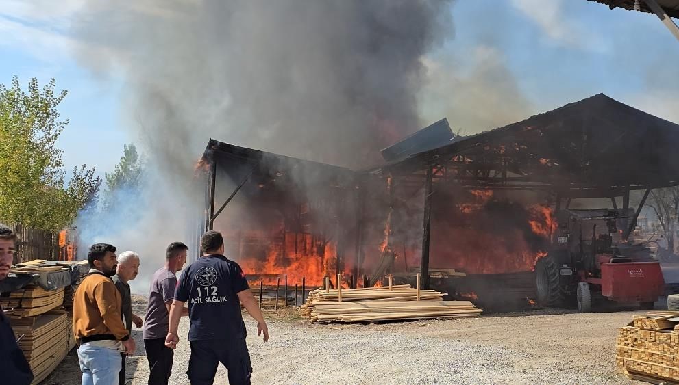 kereste fabrikasinda yangin 31JKBicx