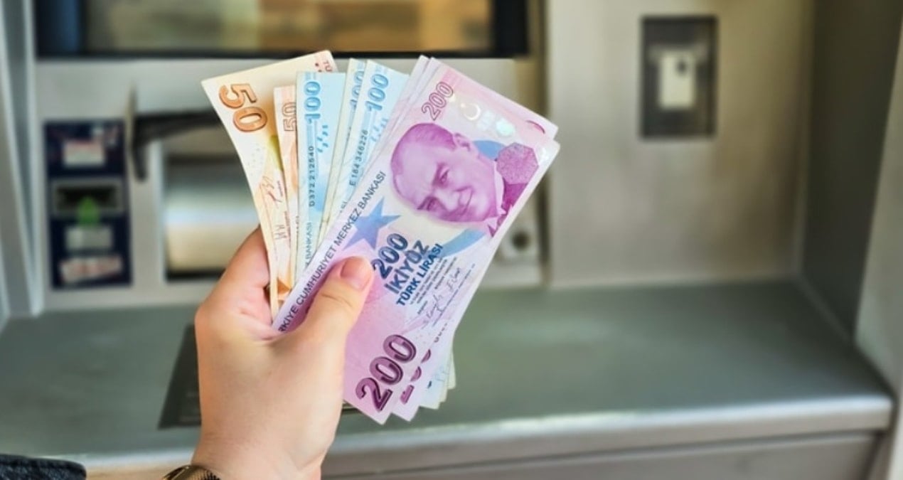 mevduat faizlerinde ibre terse dondu tedbirli indirim donemi basladi vb2IwOS8