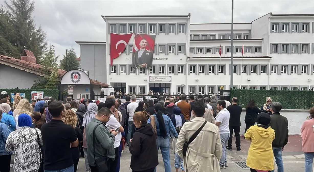 sakarya ve cevre illerde ogrenciler yaz tatilinin ardindan okullarina kavustu dWt1Tk3t