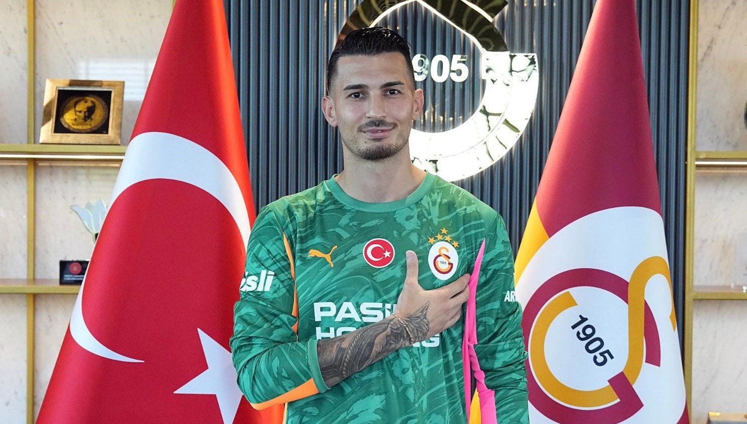 ugurcan cakir imzayi atar atmaz konustu cok ozel bir duygu 3UhOh6gL