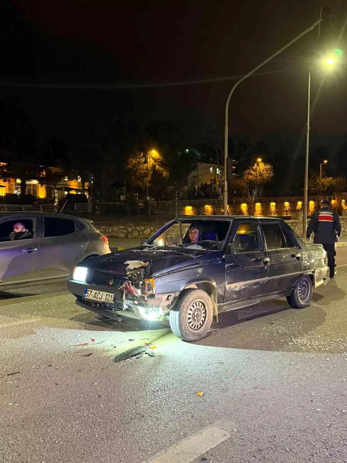 karabukte motosiklet surucusune otomobil carpmasi sonucu yaralanma EyprLVvY