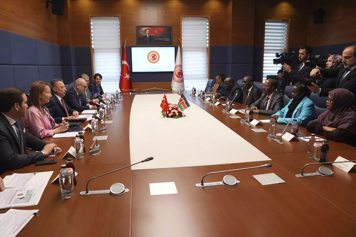 kenya ve turkiye arasindaki iliskiler gelisiyor 9Axm6ELI.jpg