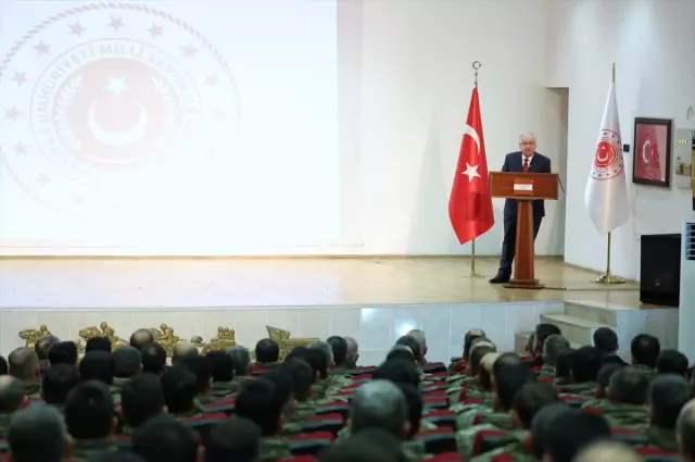 Bakan Güler Askerleri Teşekkürle Anımsadı