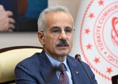 Bakan Uraloğlu’ndan Hürmüz açıklaması: Bölgede bekleyen Türk gemilerinin tamamı çıkış yaptı