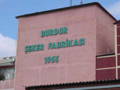 Burdurda kuspe isyani 40 bin silaj kenti kokuttu belediye cezayi kesti g3LsYRyv